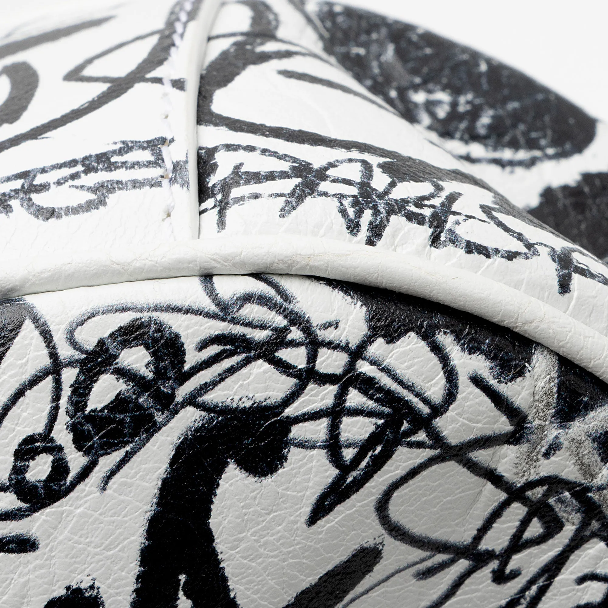 Balenciaga Agneau Graffiti Le Cagole Small Shoulder Bag (SHF-XUkN8C)