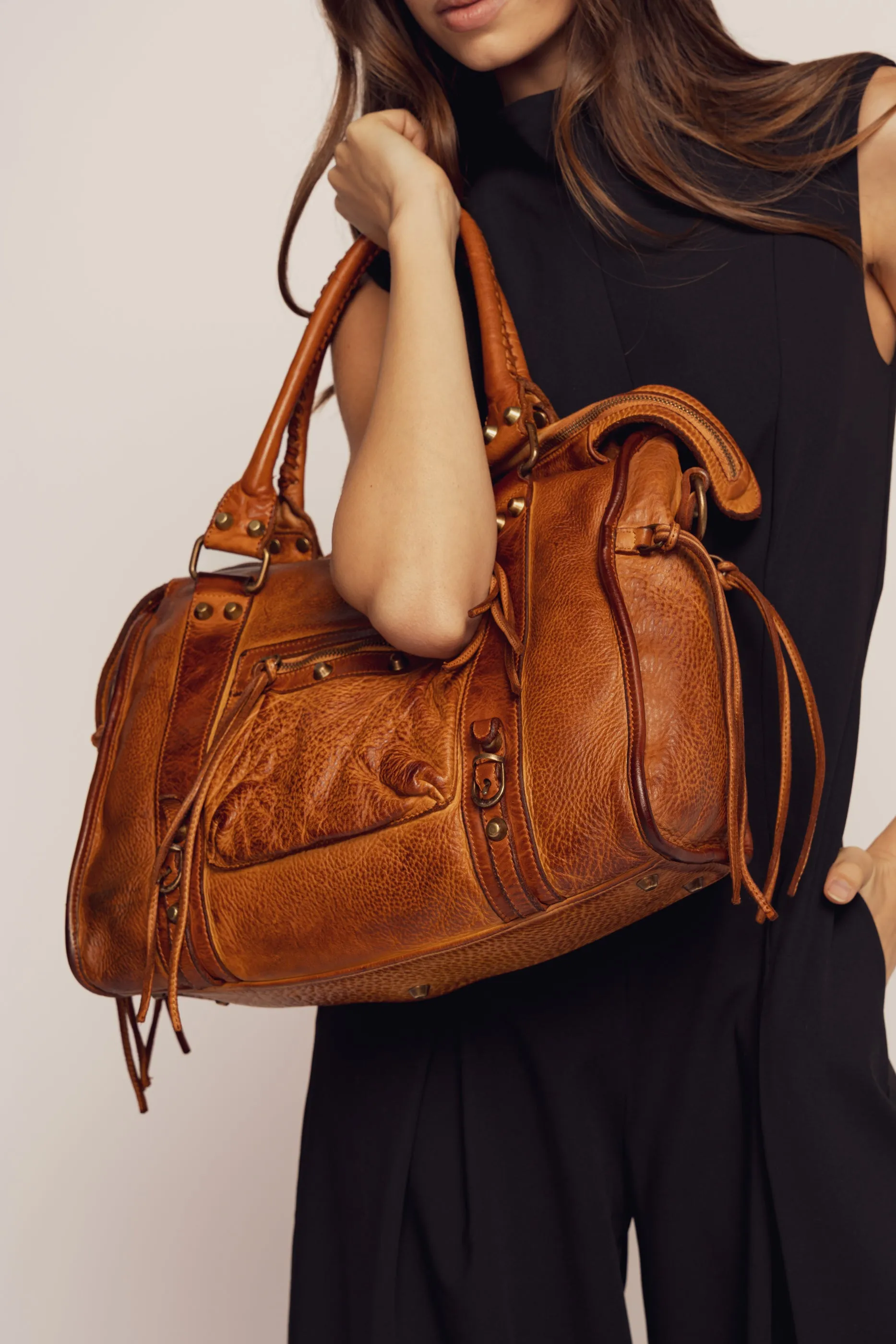 BAYSIDE84 Classic Fringe Hobo - Cognac