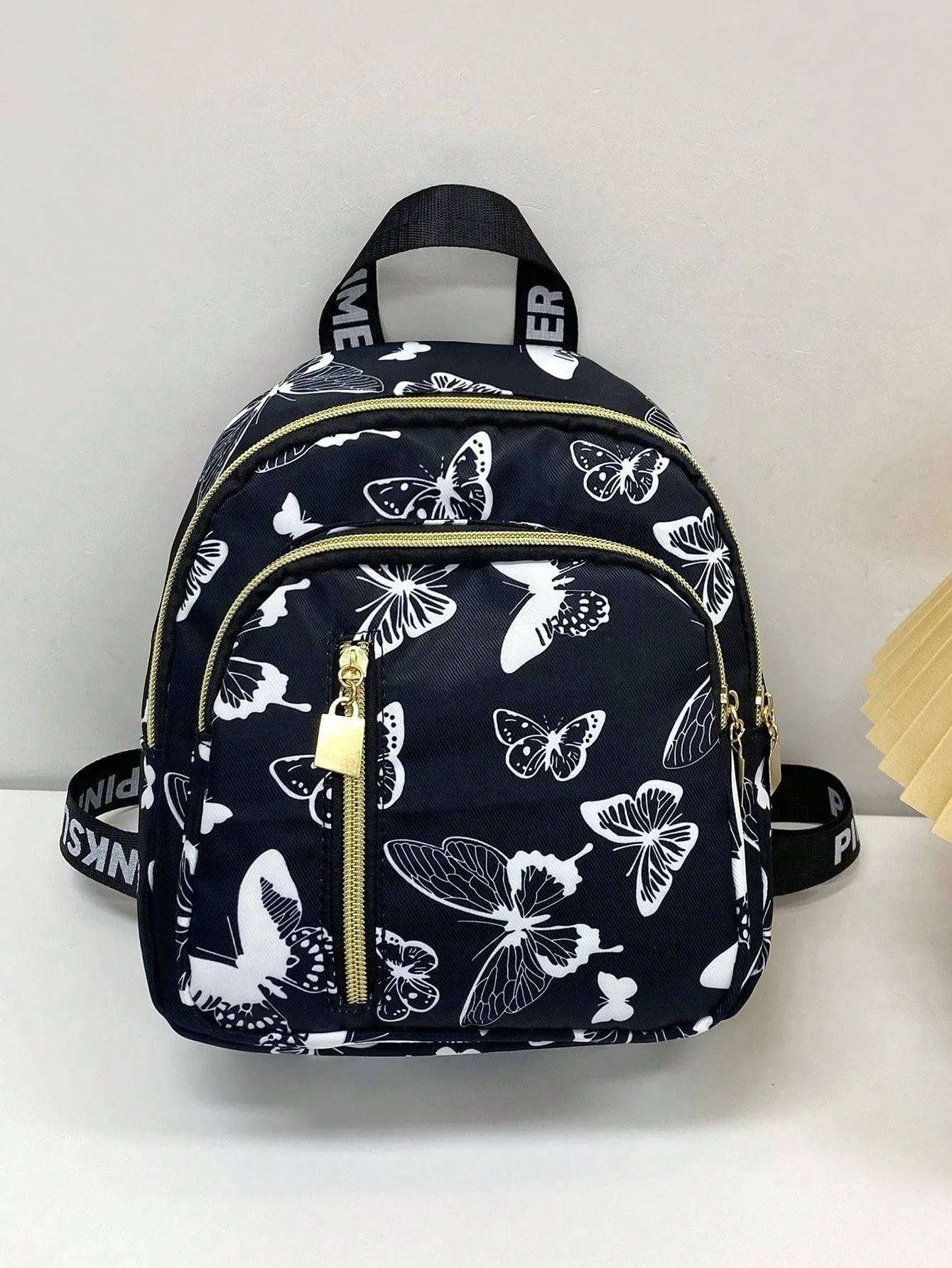 Black Bear Print Classic Portable Backpack