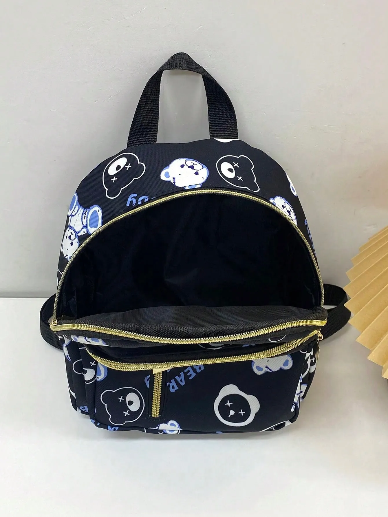 Black Bear Print Classic Portable Backpack