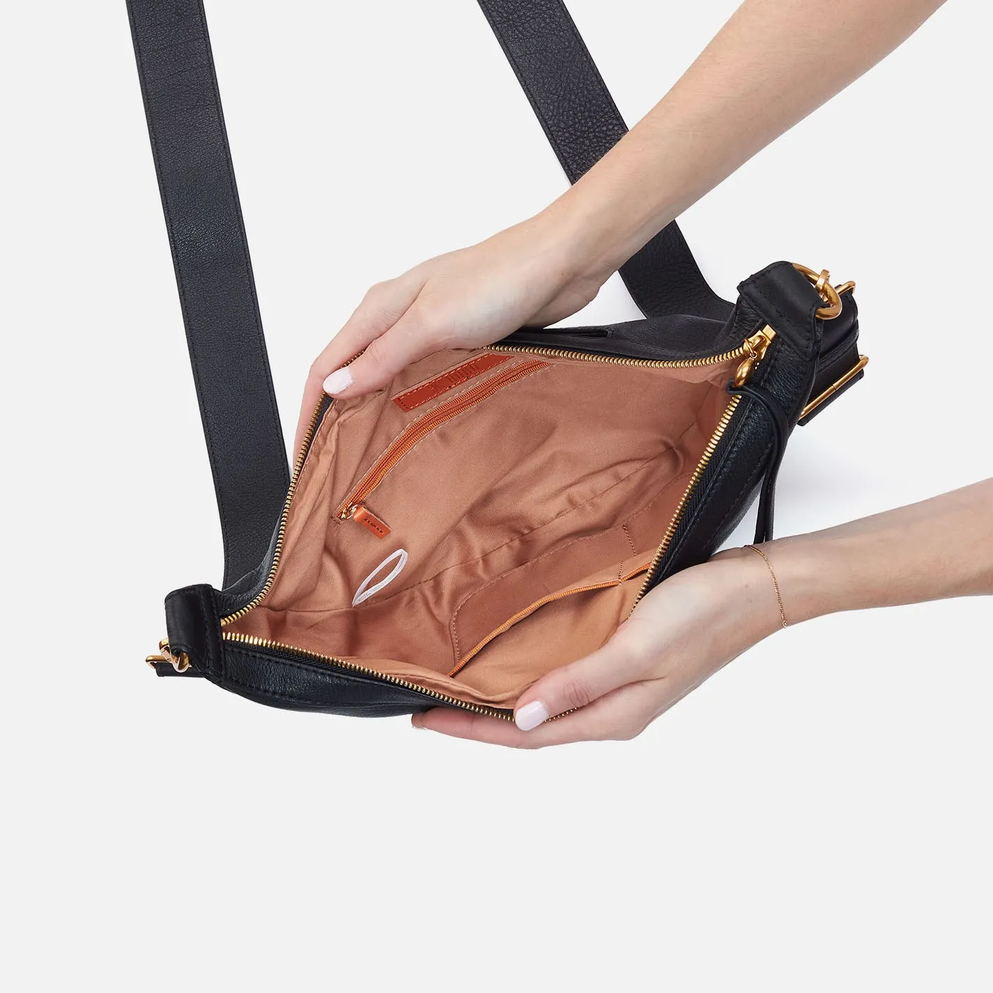 Carmen Sling In Pebbled Leather - Black