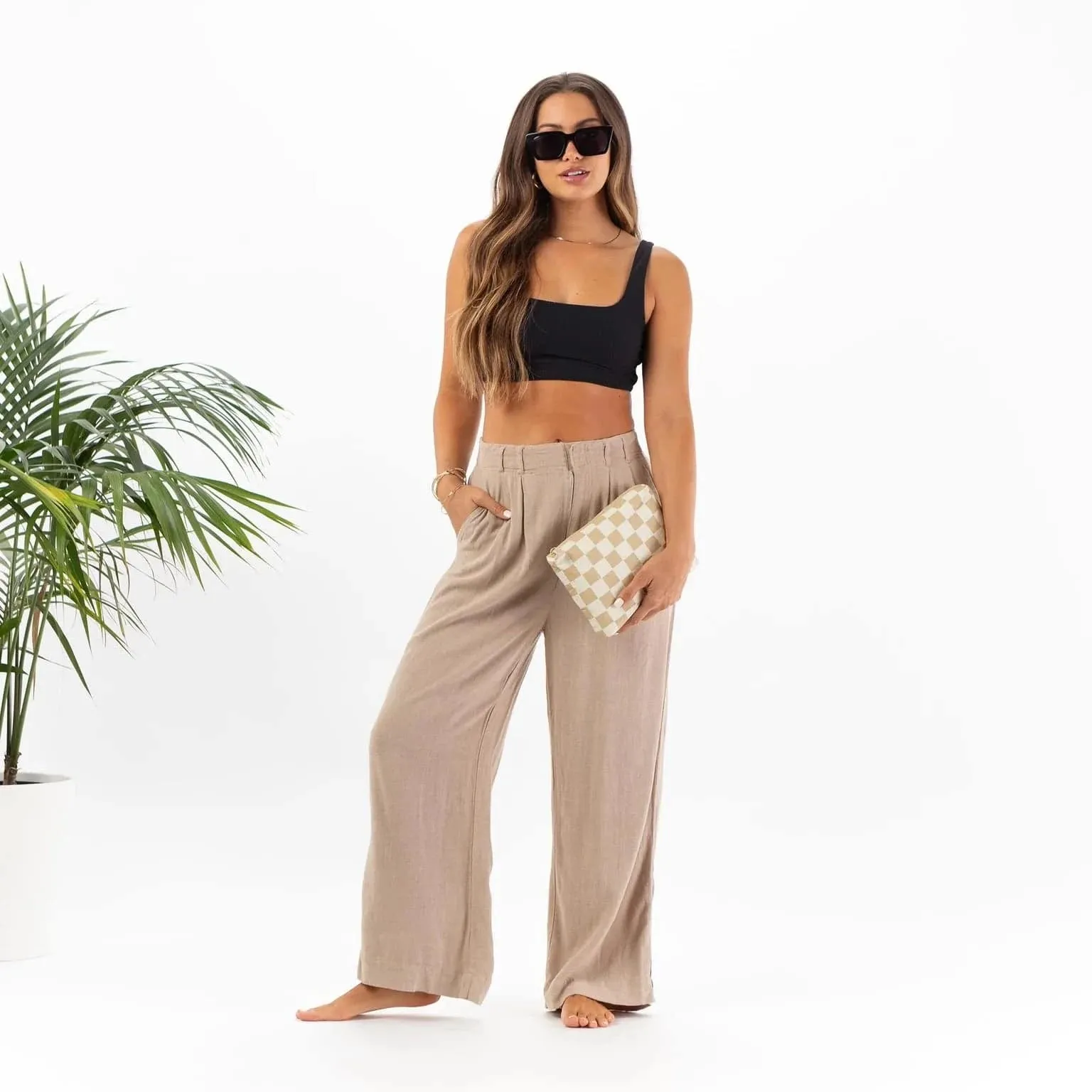 Checkmate Small by Aloha Collection | Creme/Dune