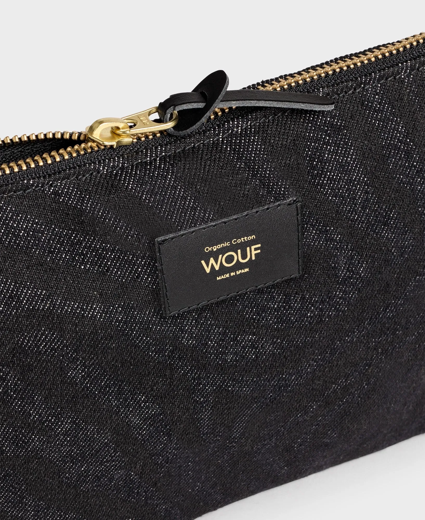 Dafne Pouch
