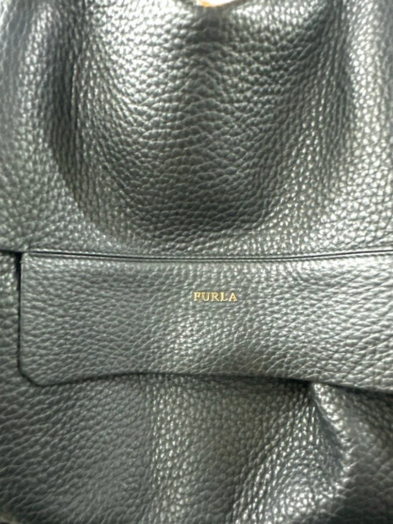 Furla Shoulder Bag (H29 x L36  x W11 cm)