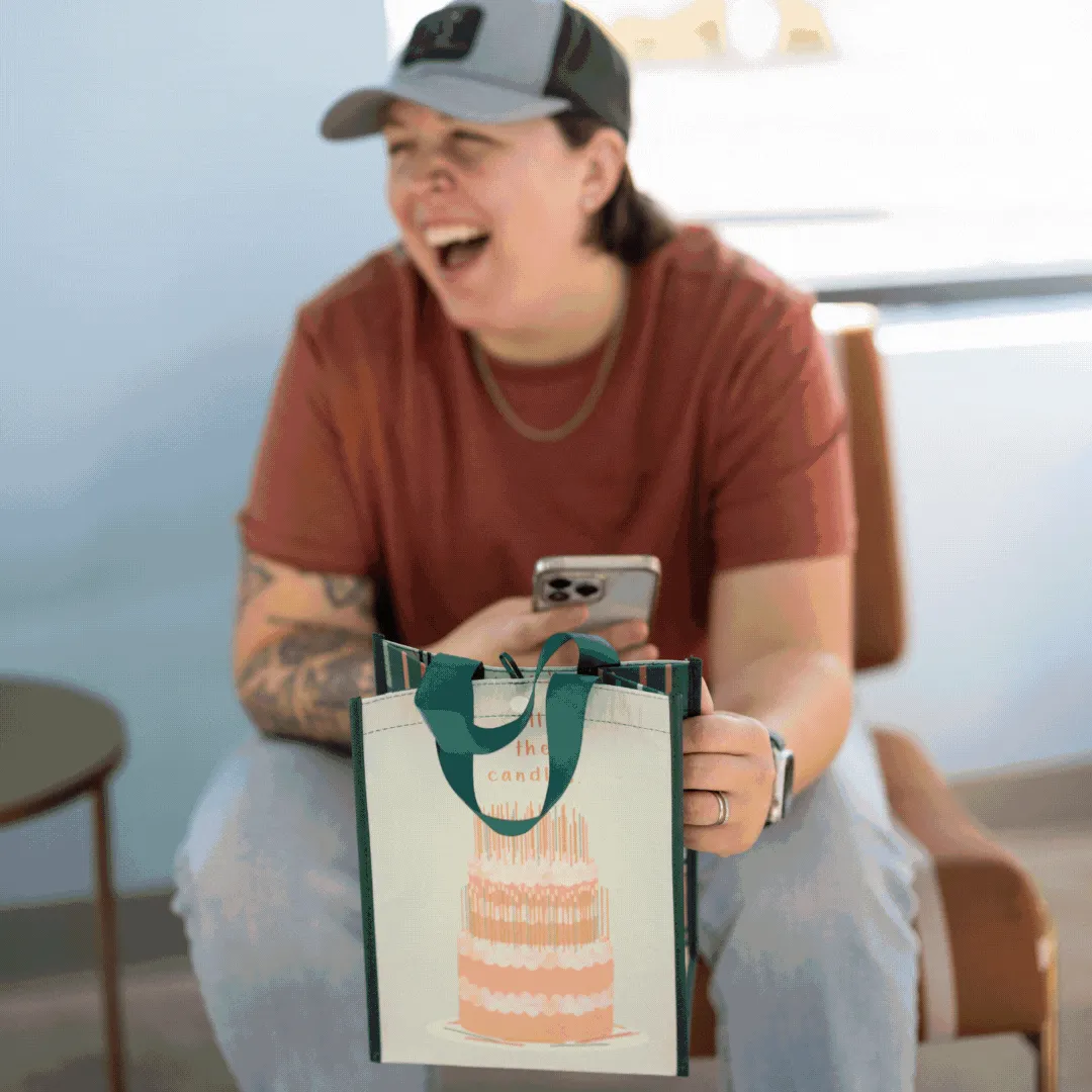 Merry & Bright Bundle | 8-Pack Reusable Gift Bags with Handles and Built-In QR Greeting Cards