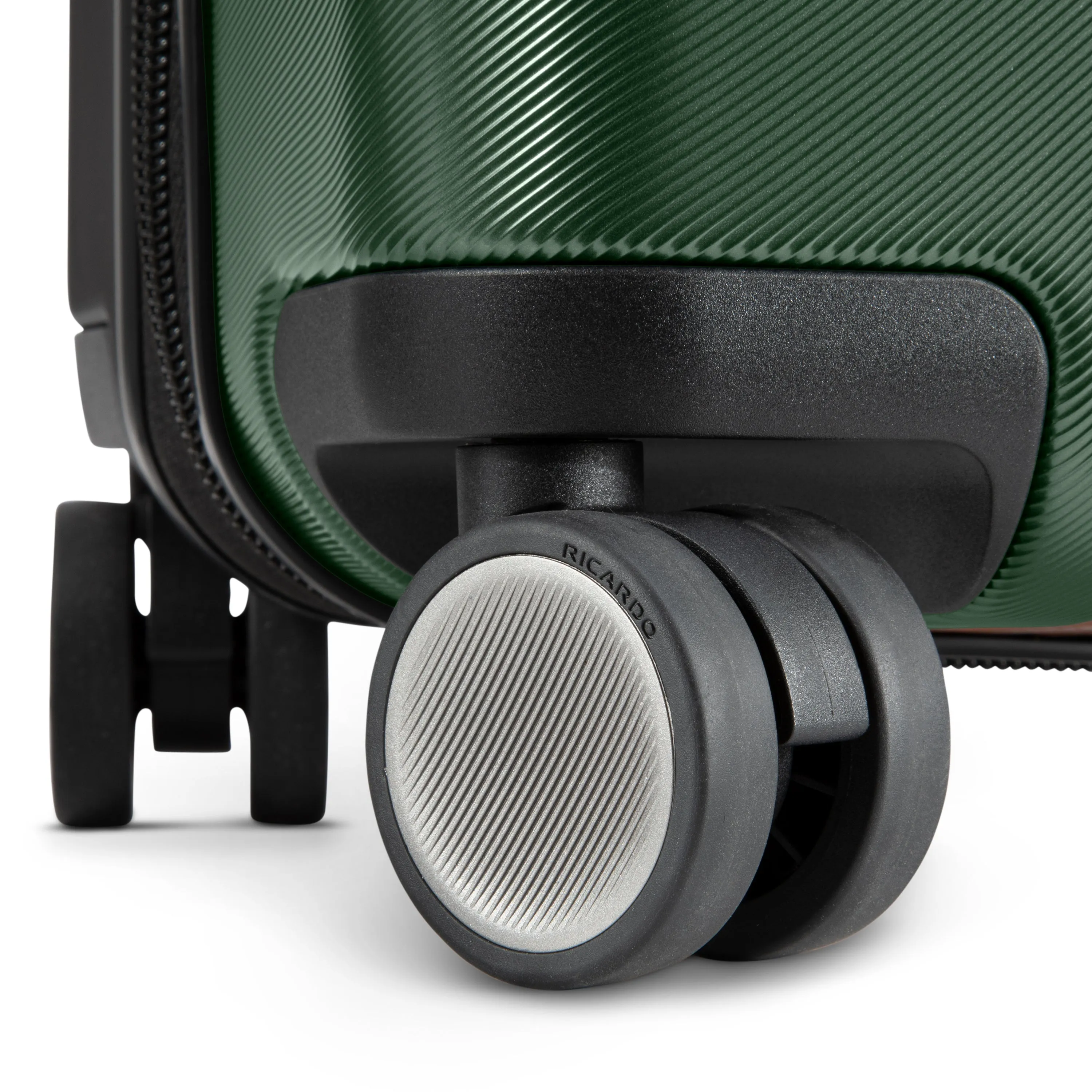 Montecito 2.0 Hardside Carry-On Expandable Spinner