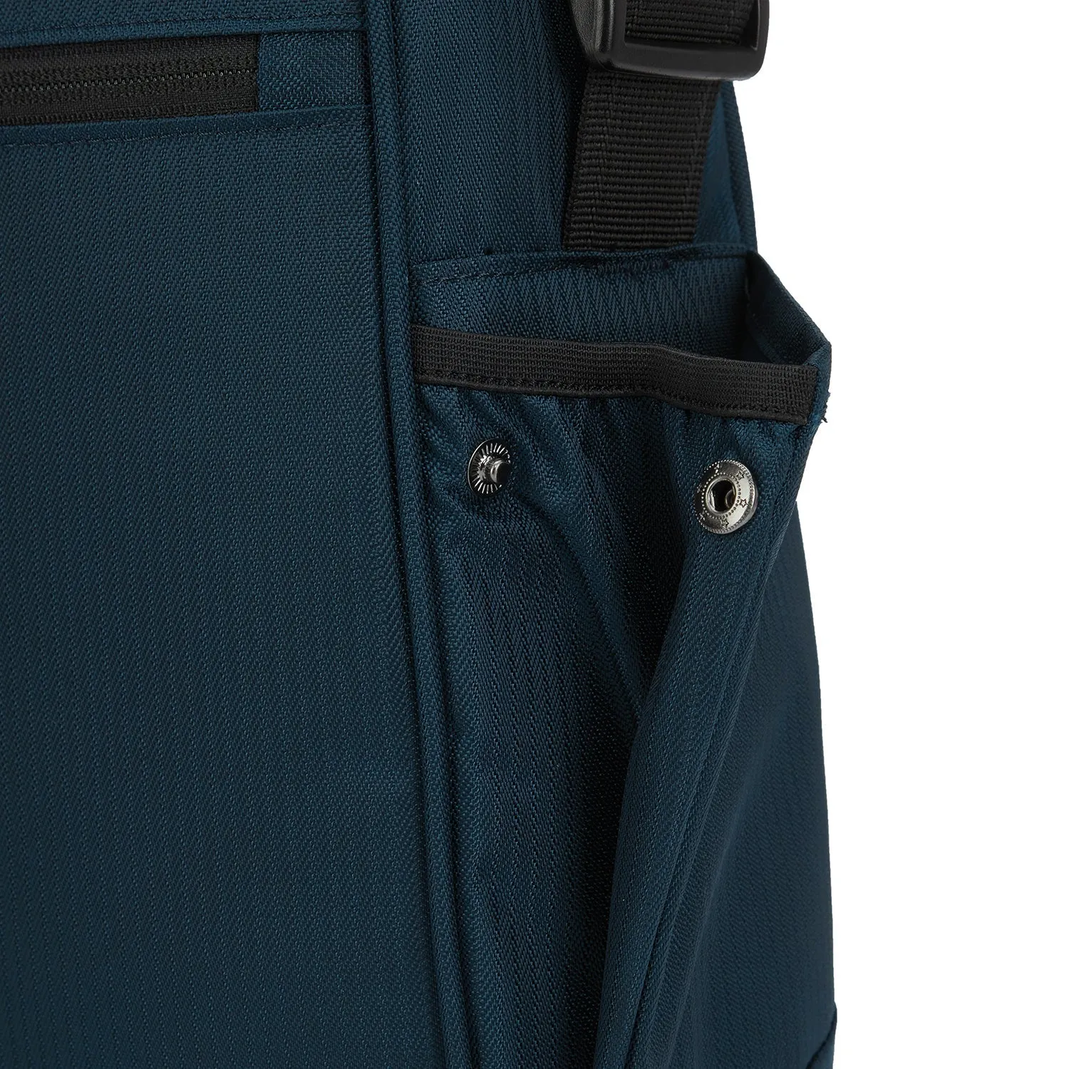 Pacsafe® Metrosafe LS250 anti-theft shoulder bag