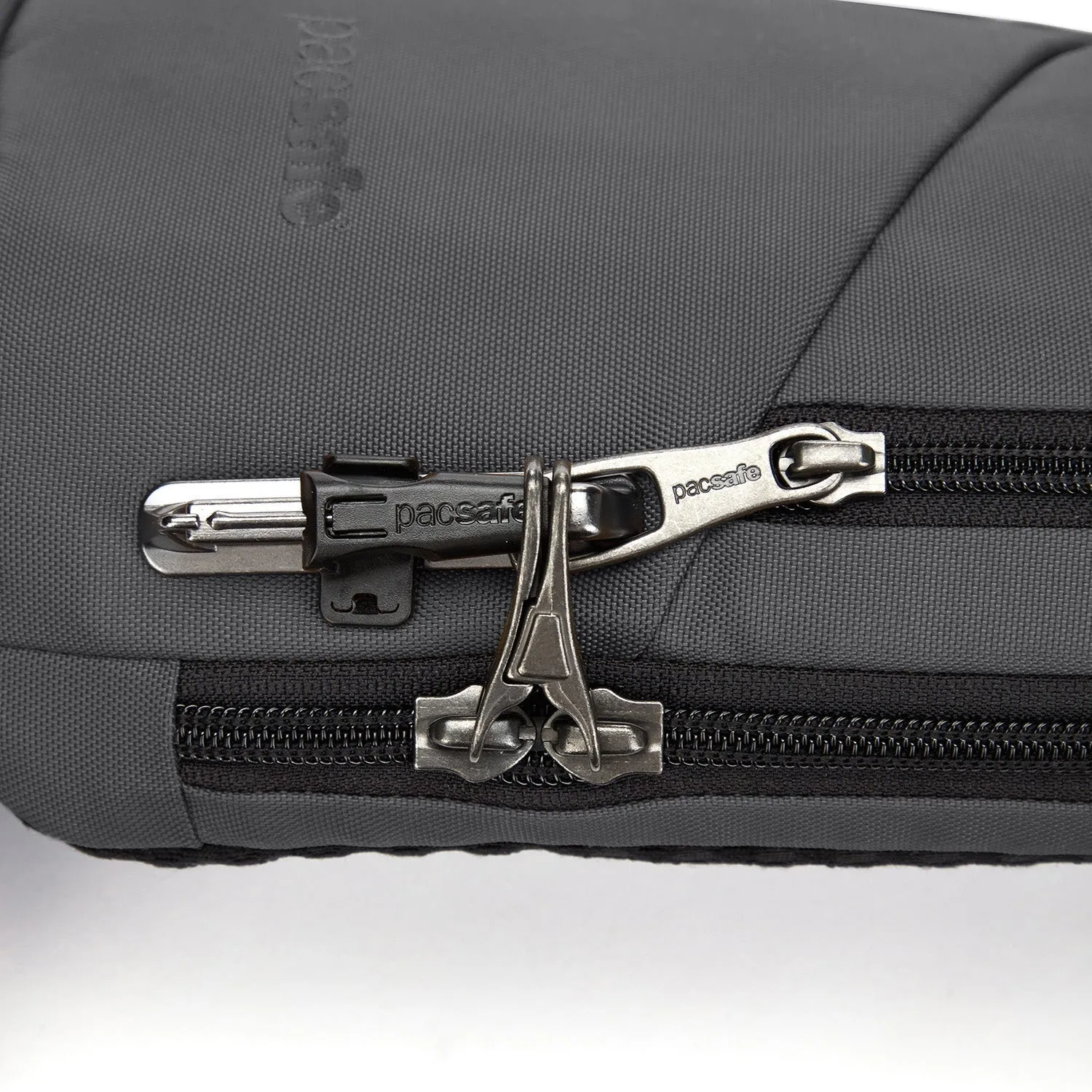 Pacsafe® V anti-theft action sling pack