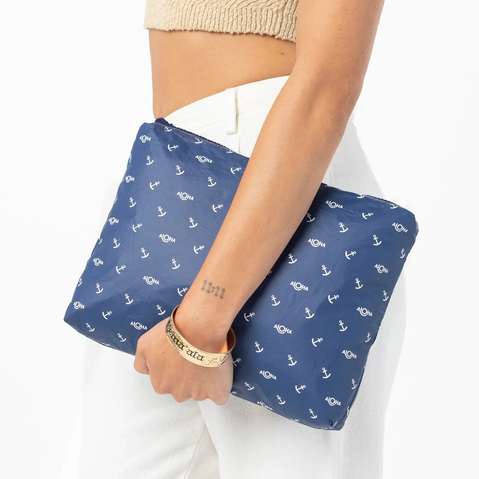 Shipwrecks Mid Pouch Anchor