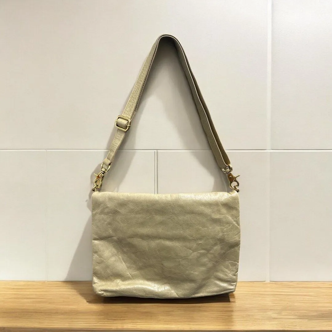 Toryburch Shoulder Bag (H21 x L32 cm)