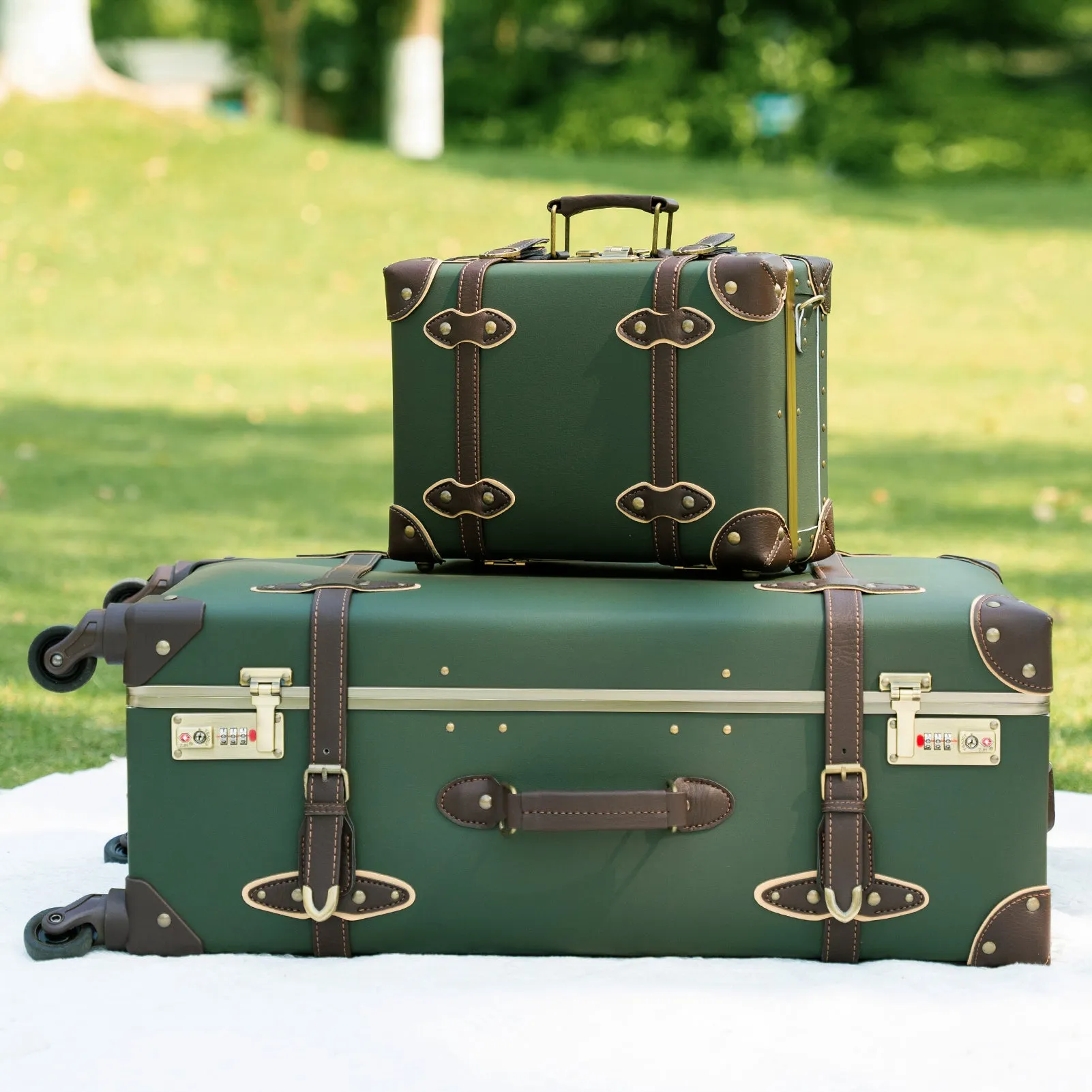 urecity Vintage leather-trimmed luggages 2 Pack