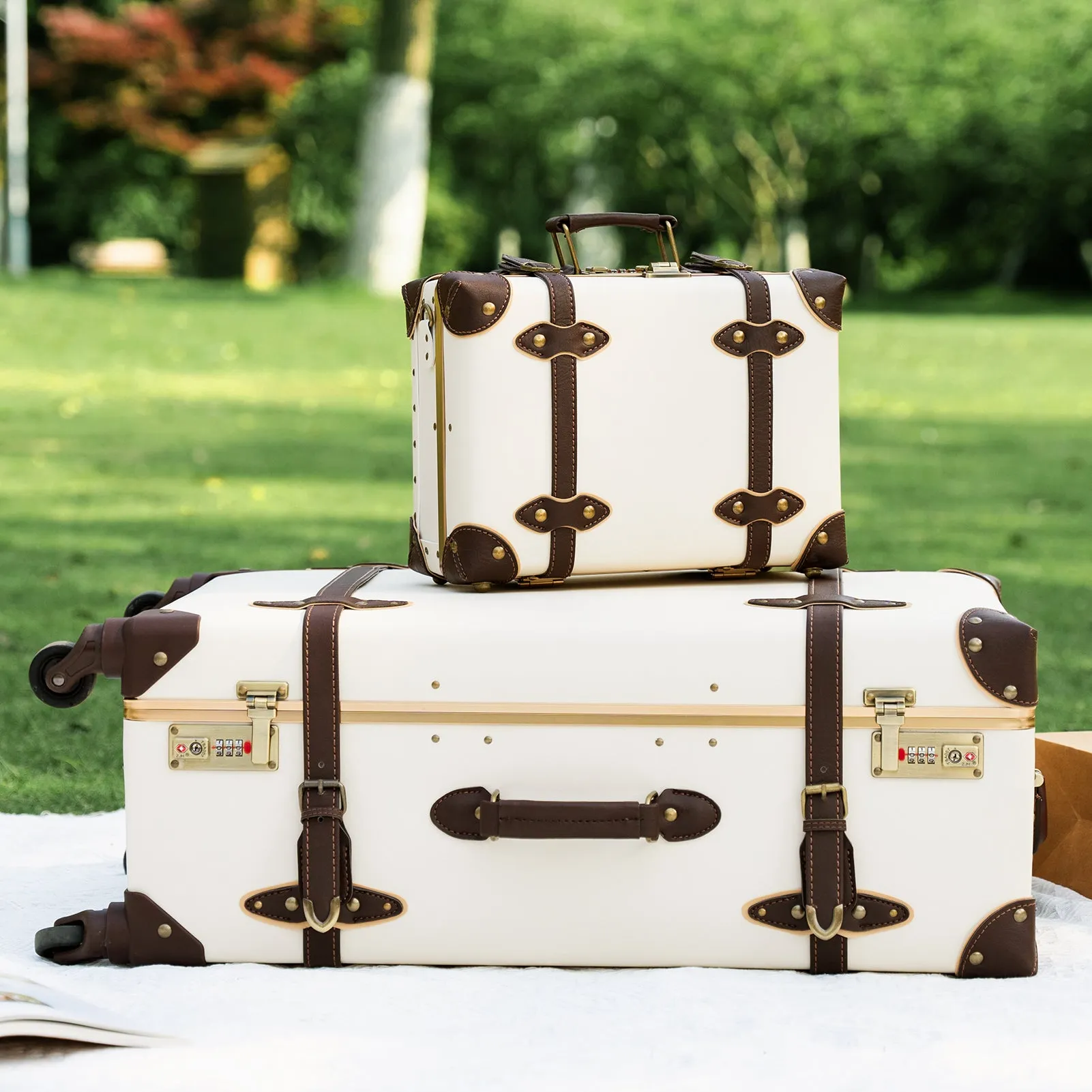 urecity Vintage leather-trimmed luggages 2 Pack